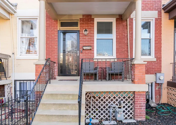 Charming 4 Bedroom House!1 Mile From Capitol Hill!
