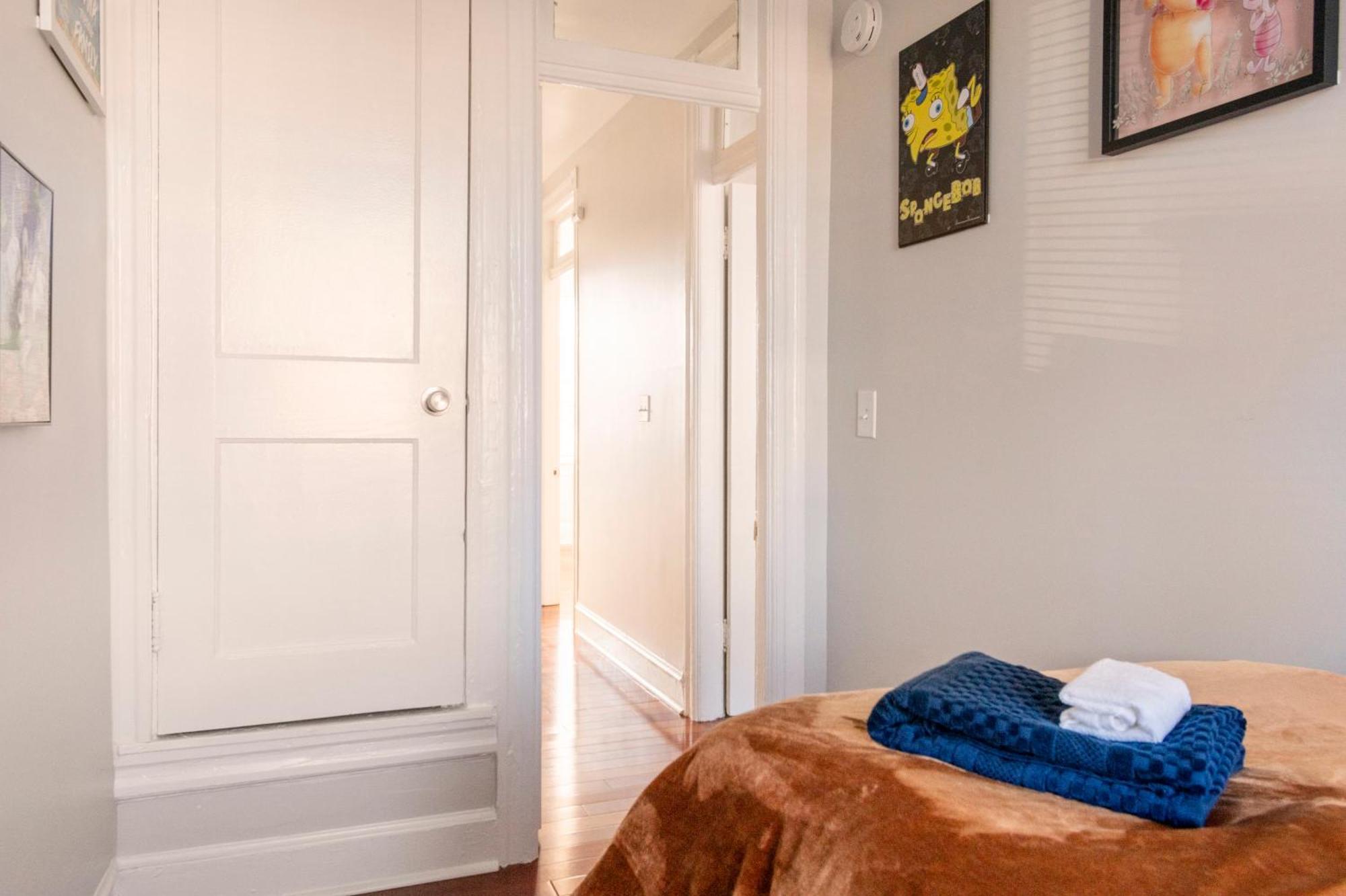 Holiday home Charming 4 Bedroom House!1 Mile From Capitol Hill! Washington