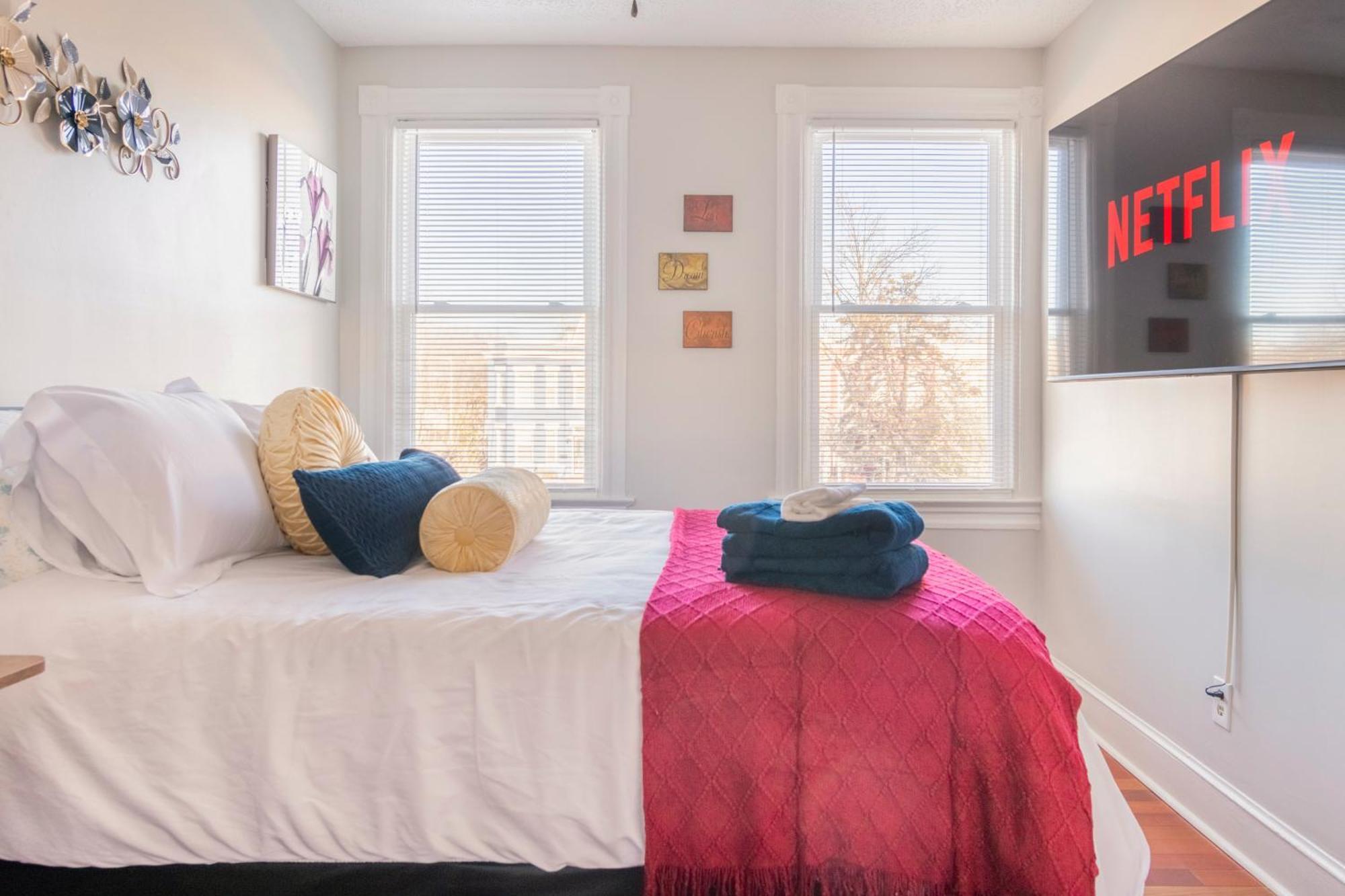 Charming 4 Bedroom House!1 Mile From Capitol Hill! * Washington